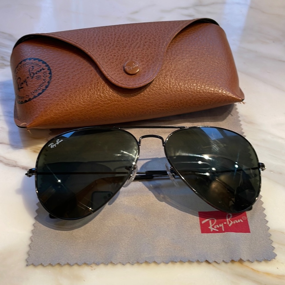 Ray Ban Black Aviator Sunglasses